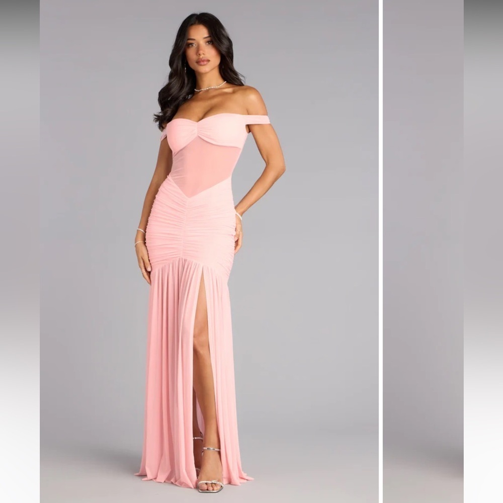NWT Windsor Kimmie Off Shoulder Slit Formal Dress Pink Small Wedding Party Prom